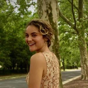 Meet your Posher, Ella